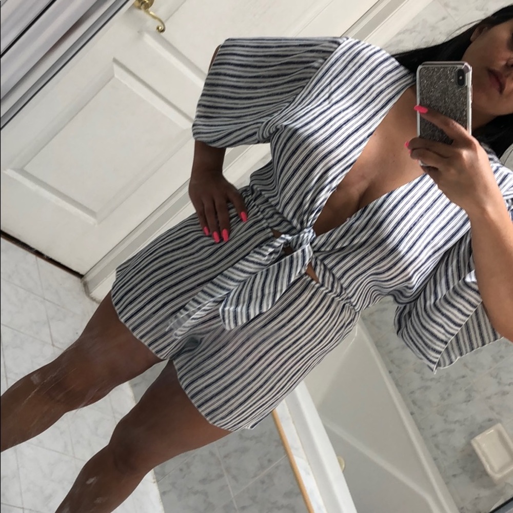 Navy & white pinstripe, tie front shorts romper - Picture 7 of 8